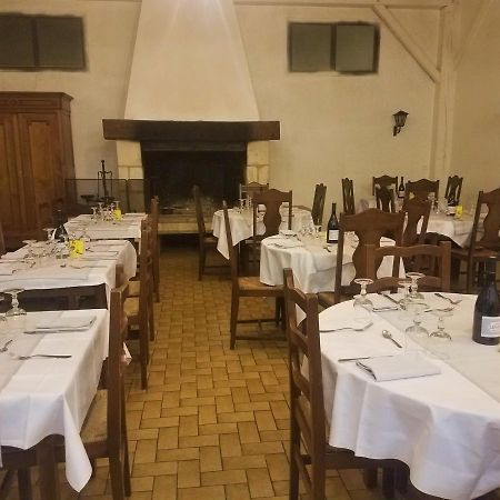 L'Auberge Des Voyageurs Ménigoute エクステリア 写真